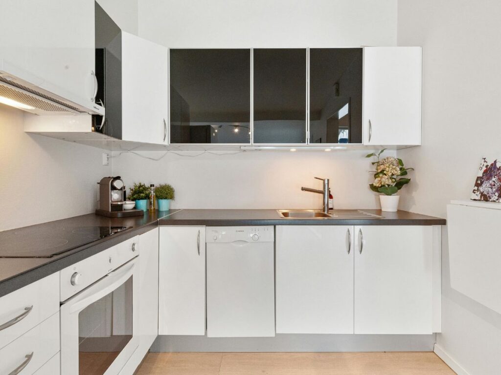 A Quick Kitchen Update Without the Mess